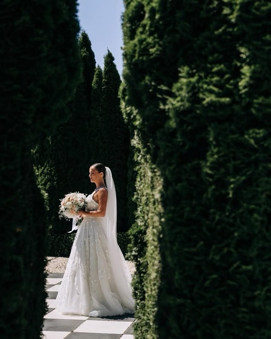 On her way to forever - one stunning step at a time ✨ Photography from: @nicolegourleyphotography